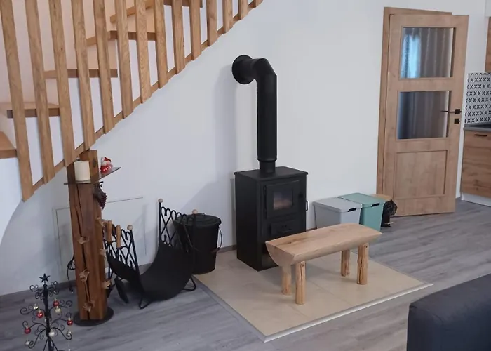 Albipolis - Horec A Modrin *