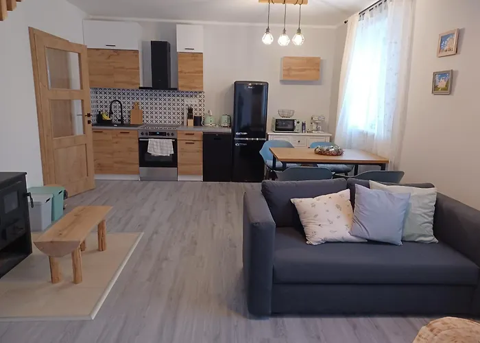 Albipolis - Horec A Modrin Appartement *